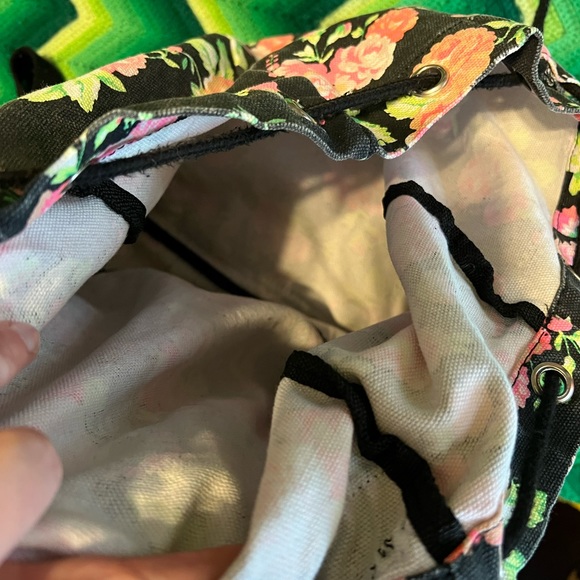 Victorias Secret PINK Floral Backpack 💐 SOLD - Picture 2 of 3